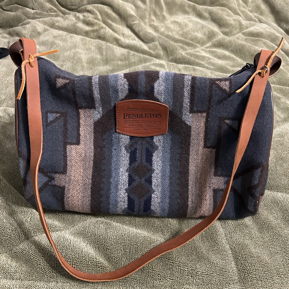 Pendleton wool southwest arrow bag